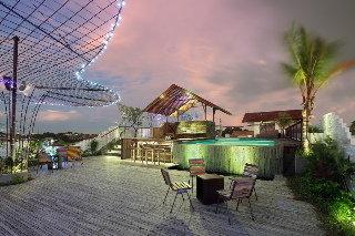 ホテルPrani Legian エクステリア 写真
